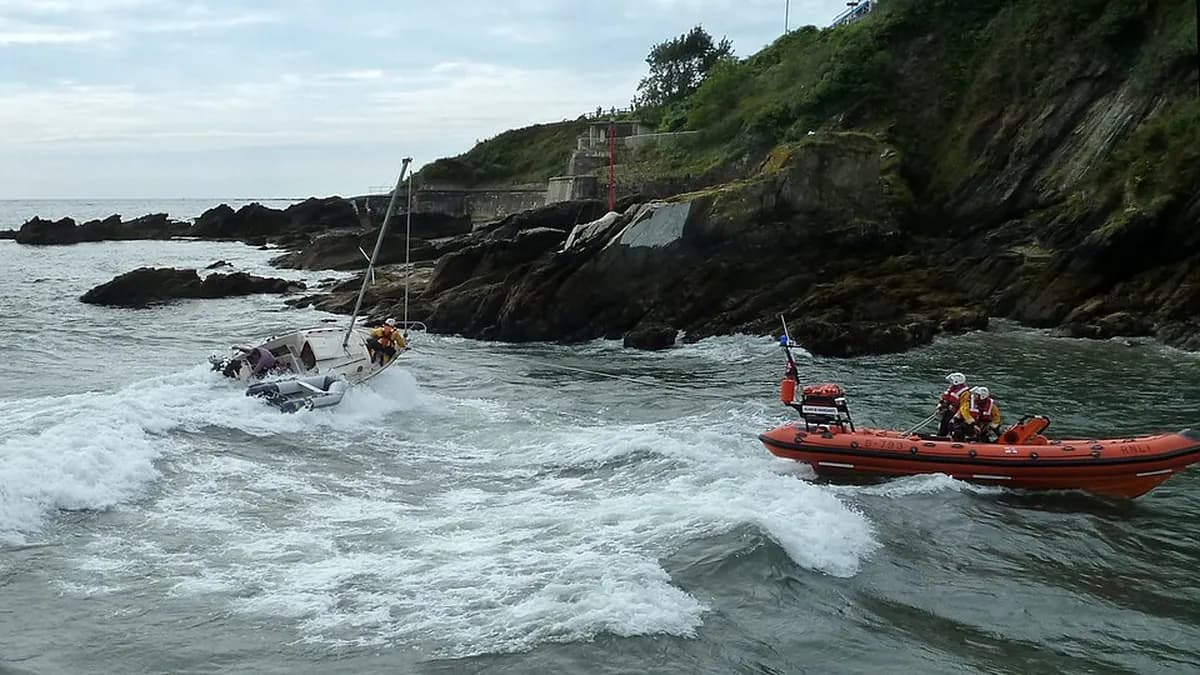 RNLI lifeboat rescue scene